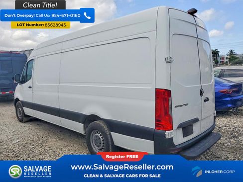 Used 2021 Mercedes-Benz Sprinter 2500 image 3