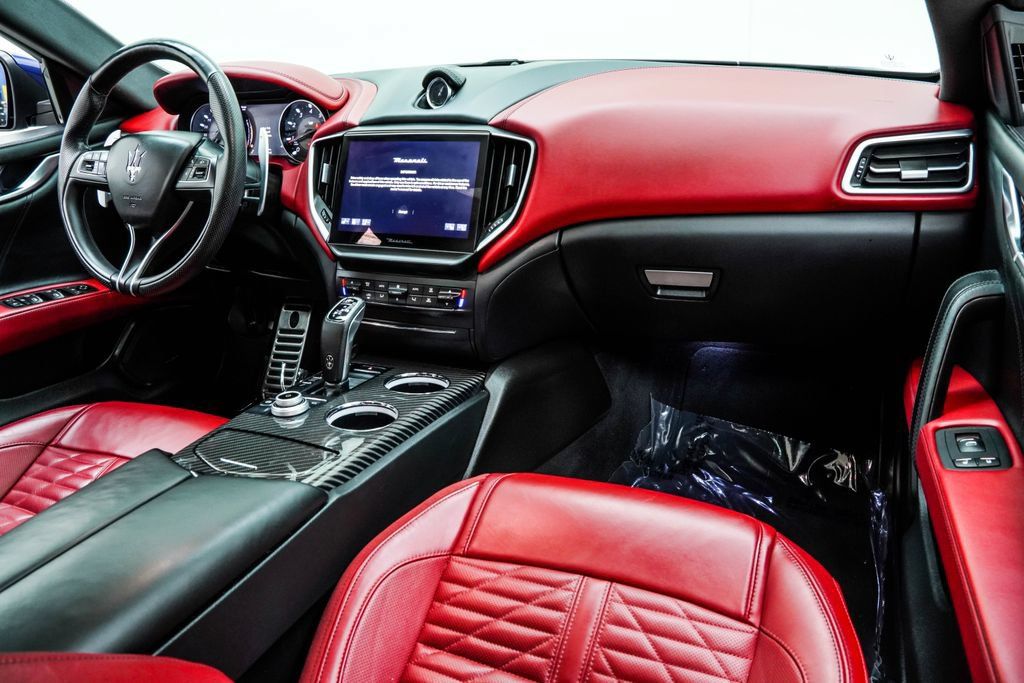 Used 2022 Maserati Ghibli Trofeo RWD image 22