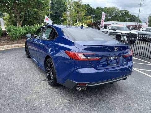 Used 2025 Toyota Camry SE FWD image 6