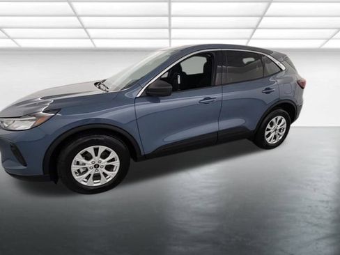 Certified 2023 Ford Escape Active image 3