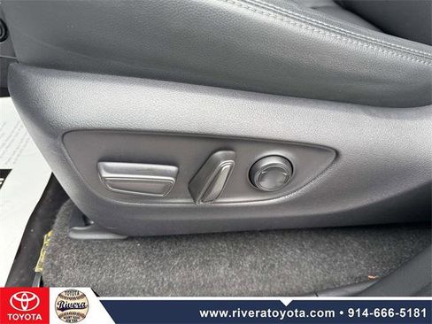 Certified 2024 Toyota Land Cruiser image 15