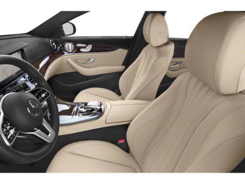 Used 2019 Mercedes-Benz E 450 4MATIC Sedan w/ Premium Package image 9