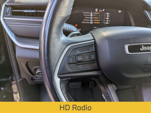 Used 2022 Jeep Grand Cherokee L Limited image 17