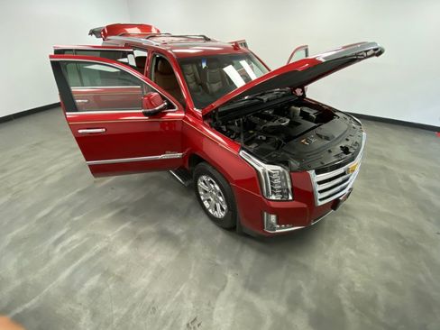Used 2015 Cadillac Escalade ESV Premium AWD/4WD image 56