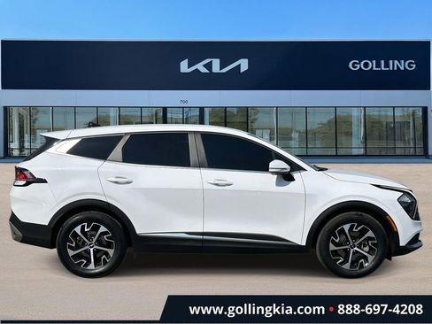 Certified 2023 Kia Sportage EX FWD image 2