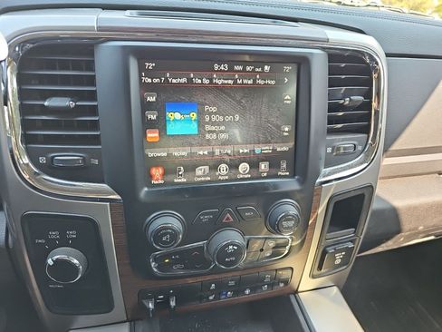 Used 2016 RAM 2500 Laramie w/ Sport Appearance Group AWD/4WD image 19