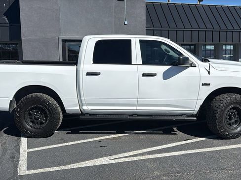 Used 2014 RAM 1500 Express image 2