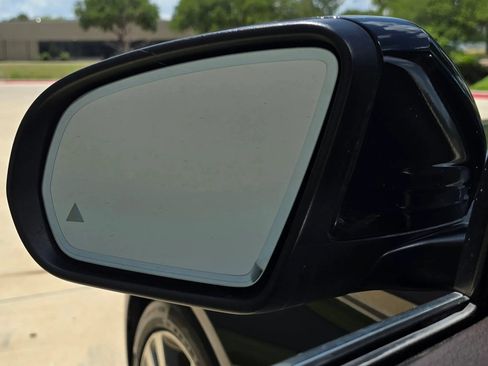 Used 2015 Mercedes-Benz C 300 Sedan image 17