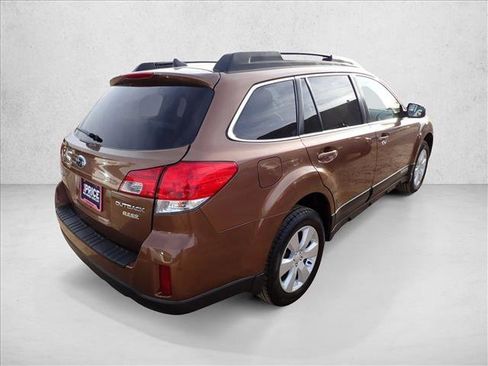 Used 2012 Subaru Outback 2.5i Premium image 4