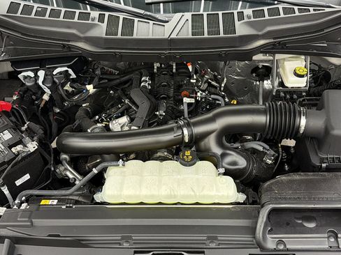 Used 2026 Ford F150 Lariat AWD/4WD image 16