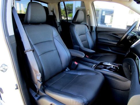 Used 2020 Honda Ridgeline RTL-E image 16