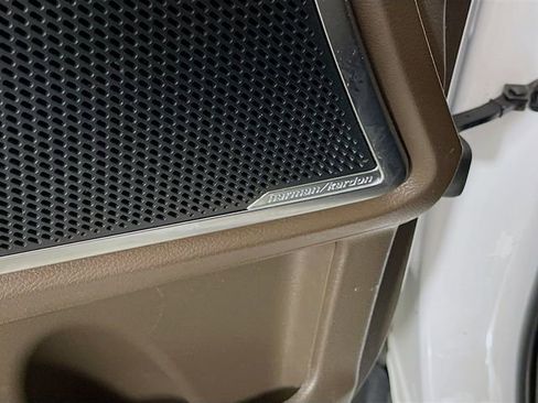 Used 2022 Kia Telluride SX w/ Towing Package image 7