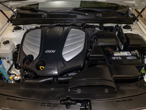 Used 2014 Kia Cadenza Premium w/ Luxury Package image 21