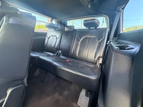 Used 2018 Ford Expedition Max Limited RWD image 18
