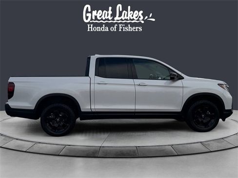 Used 2025 Honda Ridgeline Black Edition image 6