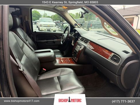 Used 2013 Chevrolet Tahoe LTZ AWD/4WD image 16