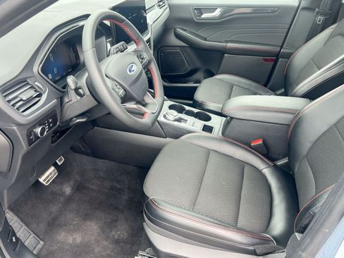 Used 2023 Ford Escape ST-Line w/ Tech Pack #1 AWD/4WD image 10