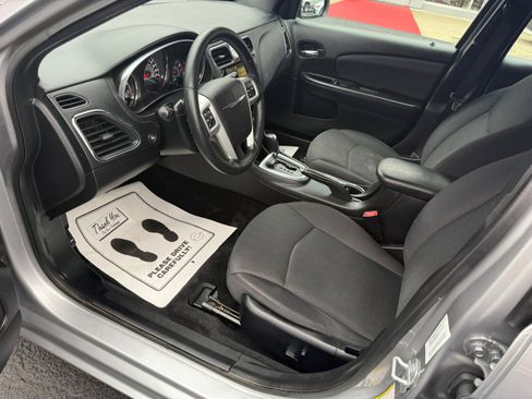 Used 2013 Chrysler 200 Touring w/ Cold Weather Group image 14