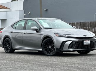 Used 2025 Toyota Camry SE video 2