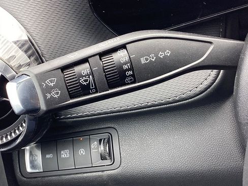 Used 2025 Chevrolet Equinox LT image 28