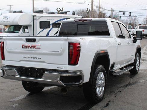 Used 2024 GMC Sierra 2500 SLT w/ SLT Convenience Package image 6