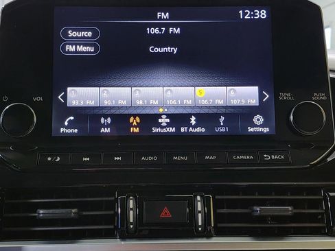 Used 2024 Nissan Pathfinder SL w/ SL Premium Package image 23