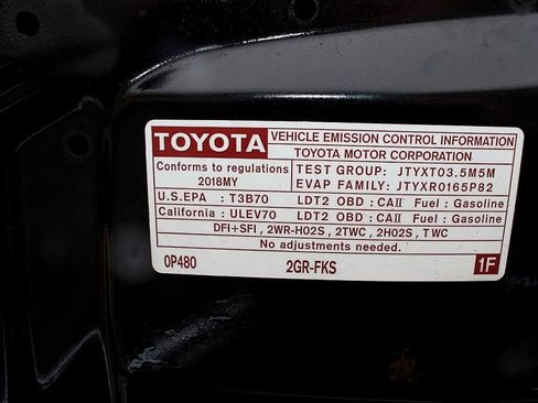 Used 2018 Toyota Highlander XLE image 29