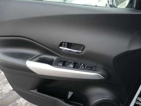 Used 2020 Nissan Kicks SR w/ SR Premium Package image 14