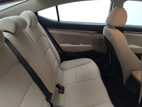 Used 2018 Hyundai Elantra Value Edition FWD image 19