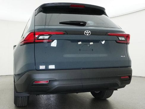 New 2026 Toyota Grand Highlander XLE image 22