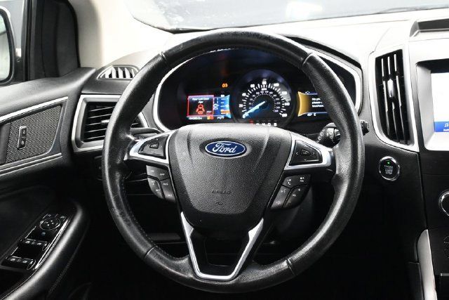 Used 2020 Ford Edge SEL FWD image 11