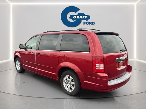 Used 2008 Chrysler Town & Country Touring w/ Family Value Group FWD image 4