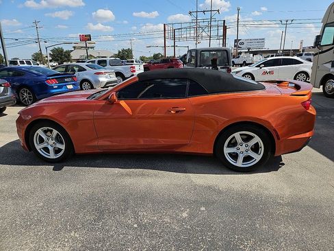 Used 2023 Chevrolet Camaro LT RWD image 3