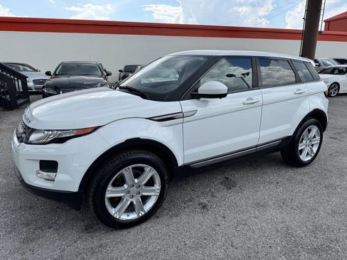 Used 2015 Land Rover Range Rover Evoque Pure Plus image 2