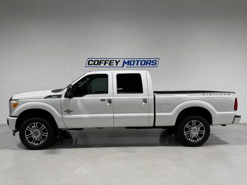 Used 2015 Ford F250 Platinum w/ FX4 Off-Road Package AWD/4WD image 3