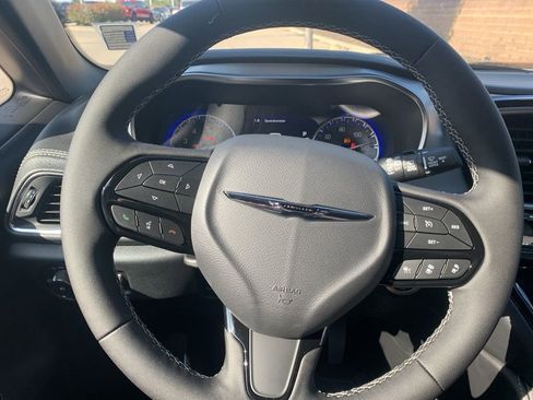 New 2026 Chrysler Pacifica Limited w/ S Appearance Package image 17