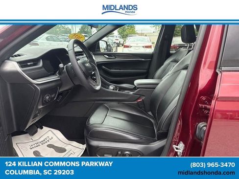 Used 2025 Jeep Grand Cherokee L Limited RWD image 21