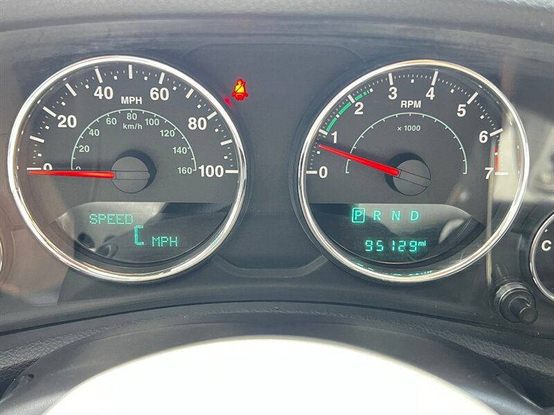Used 2015 Jeep Wrangler Sahara w/ Connectivity Group AWD/4WD image 26