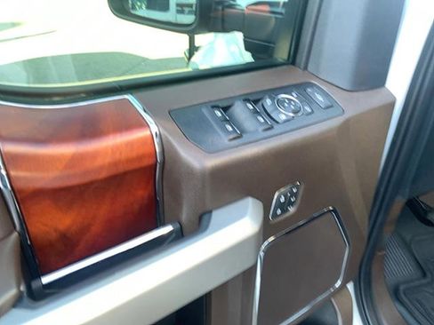 Used 2022 Ford F450 King Ranch w/ Chrome Package image 23