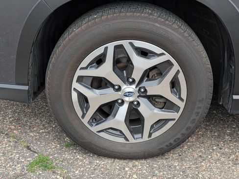 Used 2024 Subaru Forester Premium AWD/4WD image 12