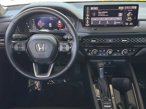 Used 2023 Honda Accord Touring image 18