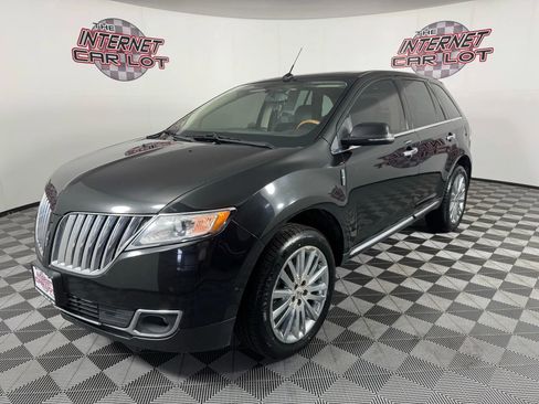 Used 2015 Lincoln MKX AWD w/ Equipment Group 102A image 3