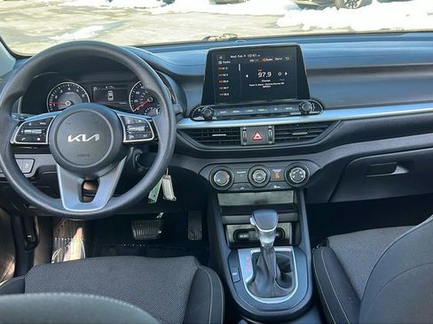 Used 2023 Kia Forte LXS image 14
