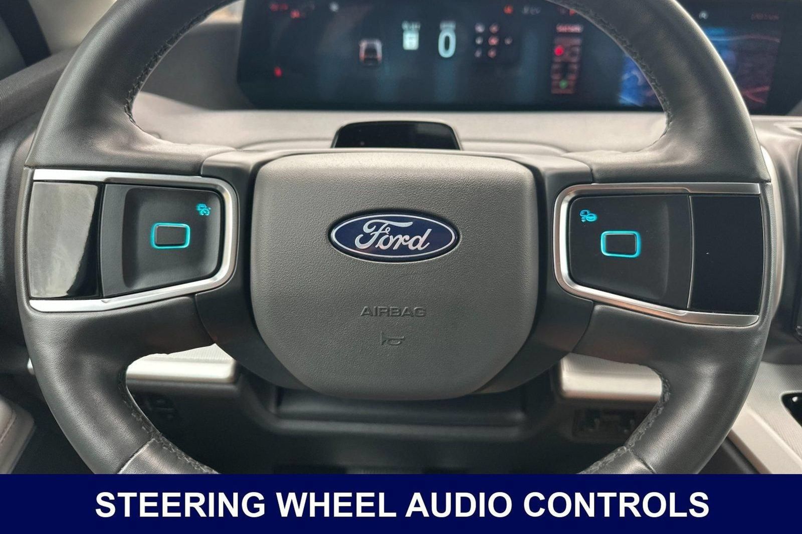 Used 2025 Ford Expedition Active AWD/4WD image 31
