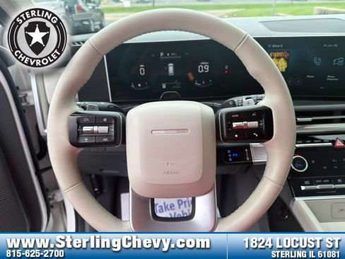 Used 2026 Hyundai Santa Fe SEL AWD/4WD image 17