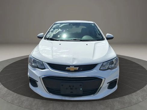 Used 2020 Chevrolet Sonic LT image 2