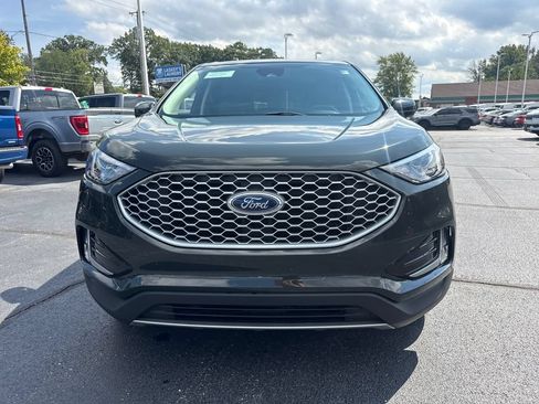 Used 2024 Ford Edge SEL w/ Convenience Package AWD/4WD image 3