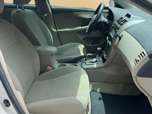 Used 2013 Toyota Corolla LE FWD image 17