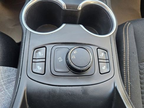 Used 2019 GMC Terrain SLE w/ Driver Convenience Package image 30