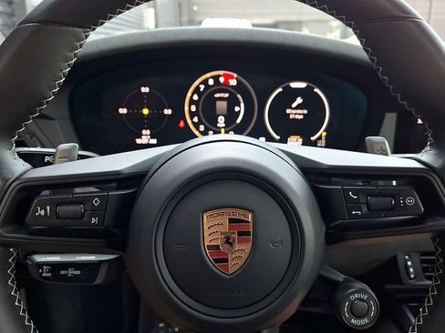 Certified 2025 Porsche 911 GT3 RWD image 23